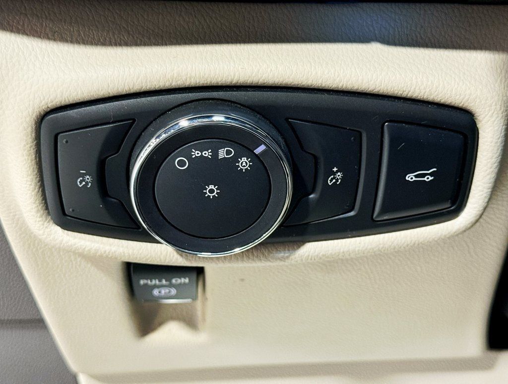 2016 Lincoln MKX AWD 4dr Reserve - 22937677 - 15