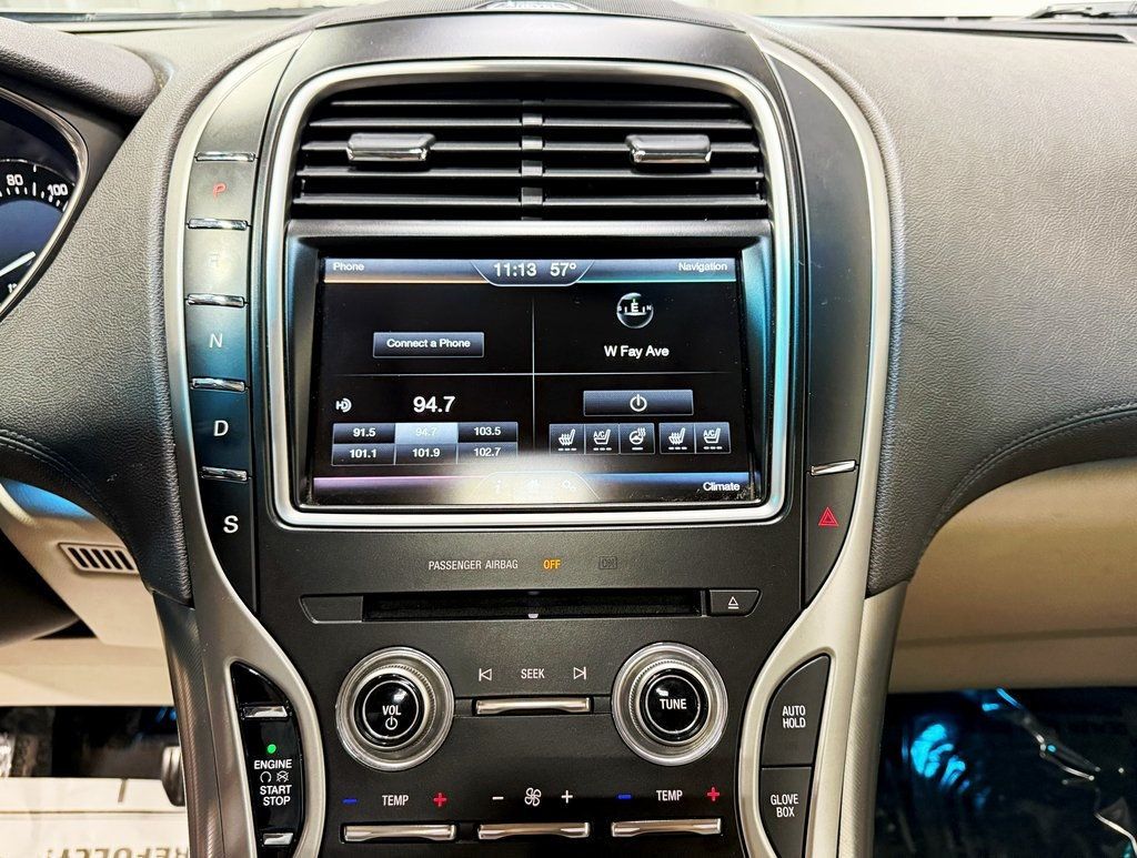 2016 Lincoln MKX AWD 4dr Reserve - 22937677 - 17