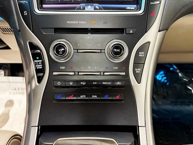 2016 Lincoln MKX AWD 4dr Reserve - 22937677 - 18