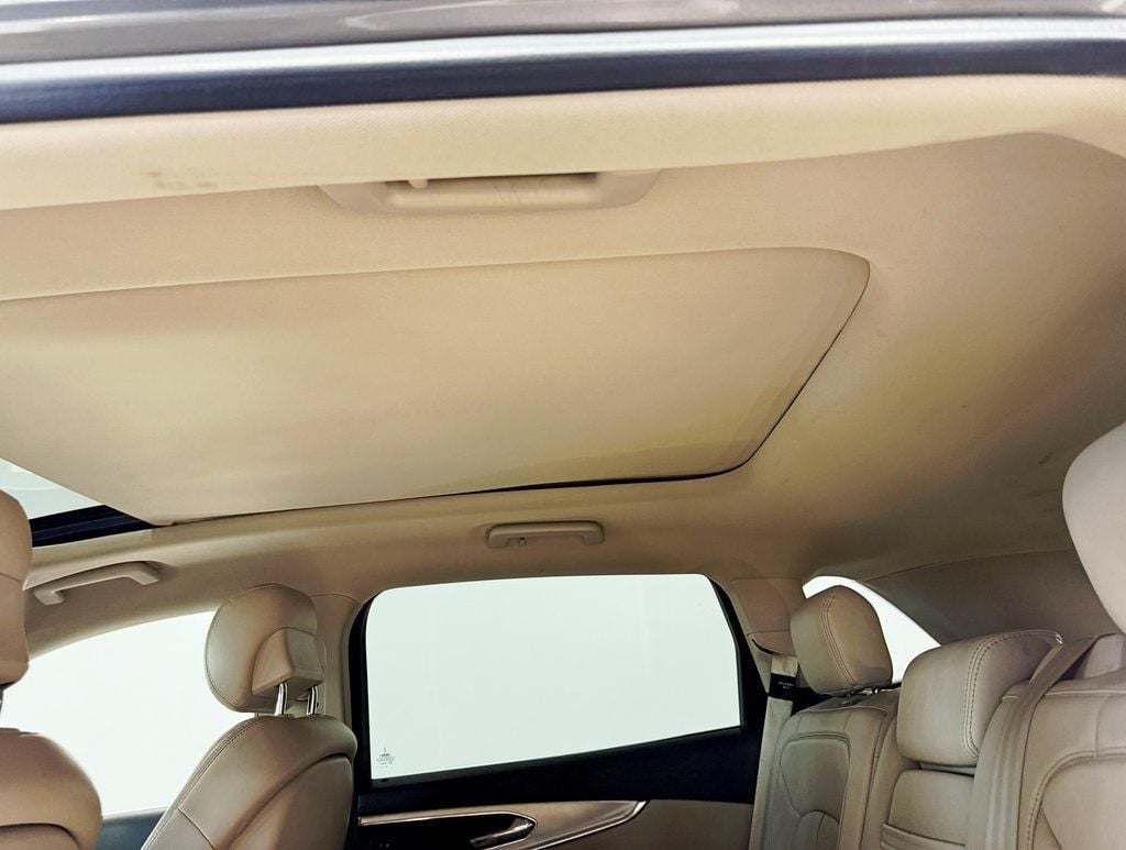 2016 Lincoln MKX AWD 4dr Reserve - 22937677 - 36