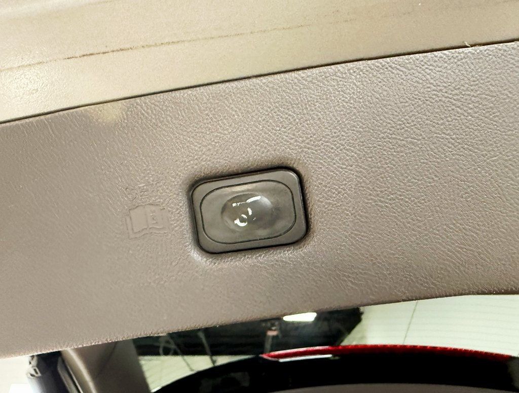 2016 Lincoln MKX AWD 4dr Reserve - 22937677 - 41