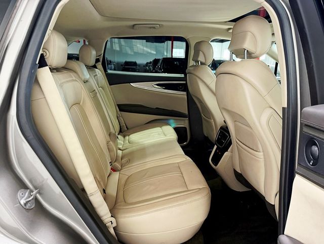 2016 Lincoln MKX AWD 4dr Reserve - 22937677 - 42