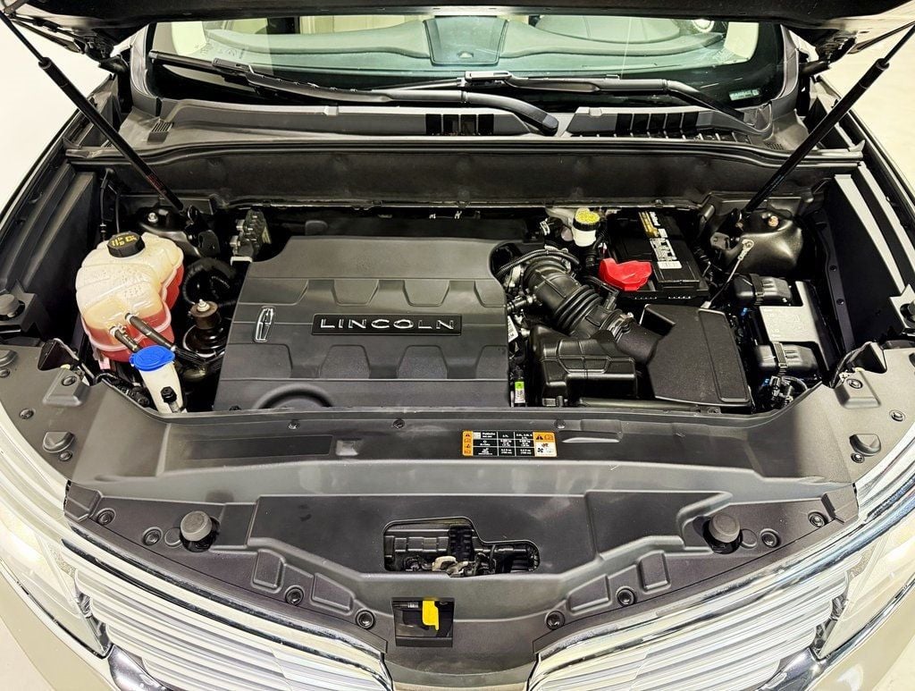 2016 Lincoln MKX AWD 4dr Reserve - 22937677 - 49