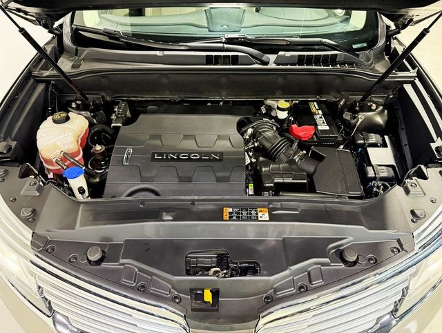 2016 Lincoln MKX AWD 4dr Reserve - 22937677 - 49