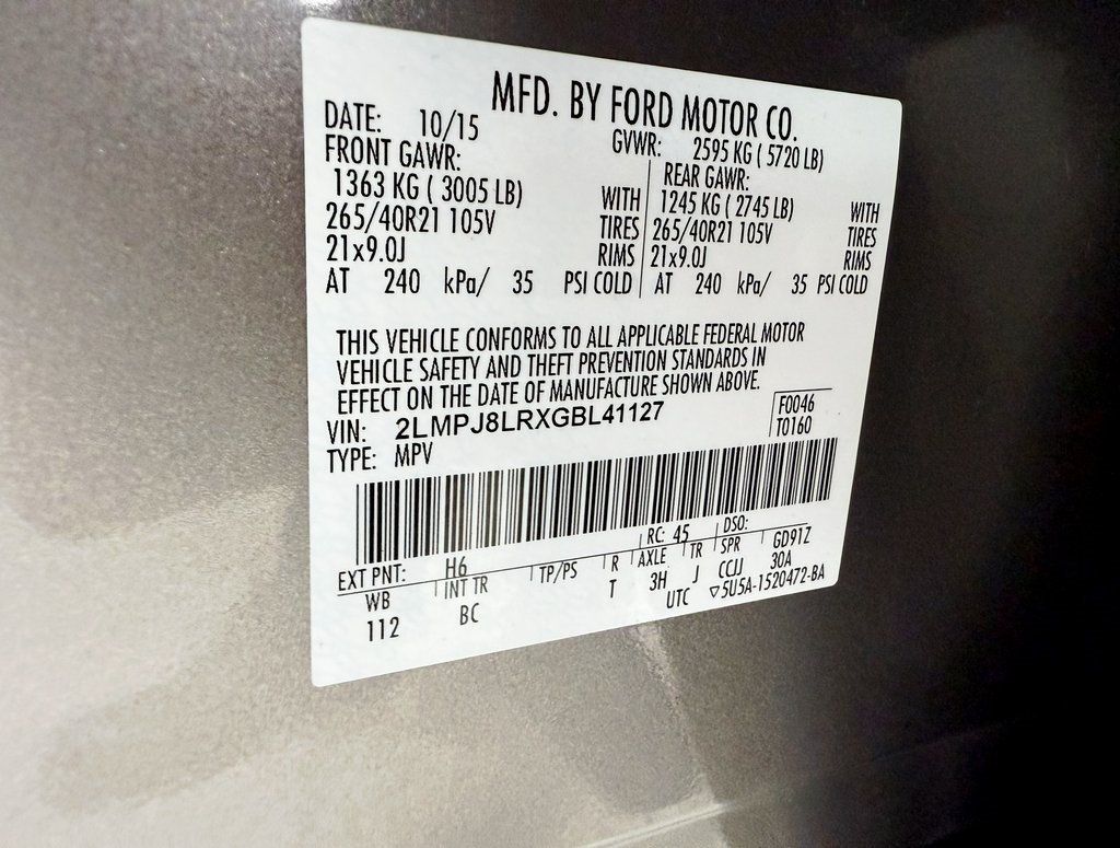 2016 Lincoln MKX AWD 4dr Reserve - 22937677 - 50