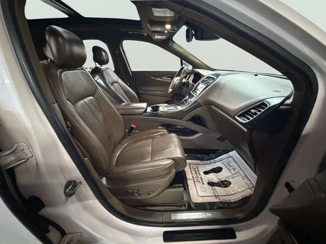 2016 Lincoln MKX AWD 4dr Reserve - 22991140 - 27