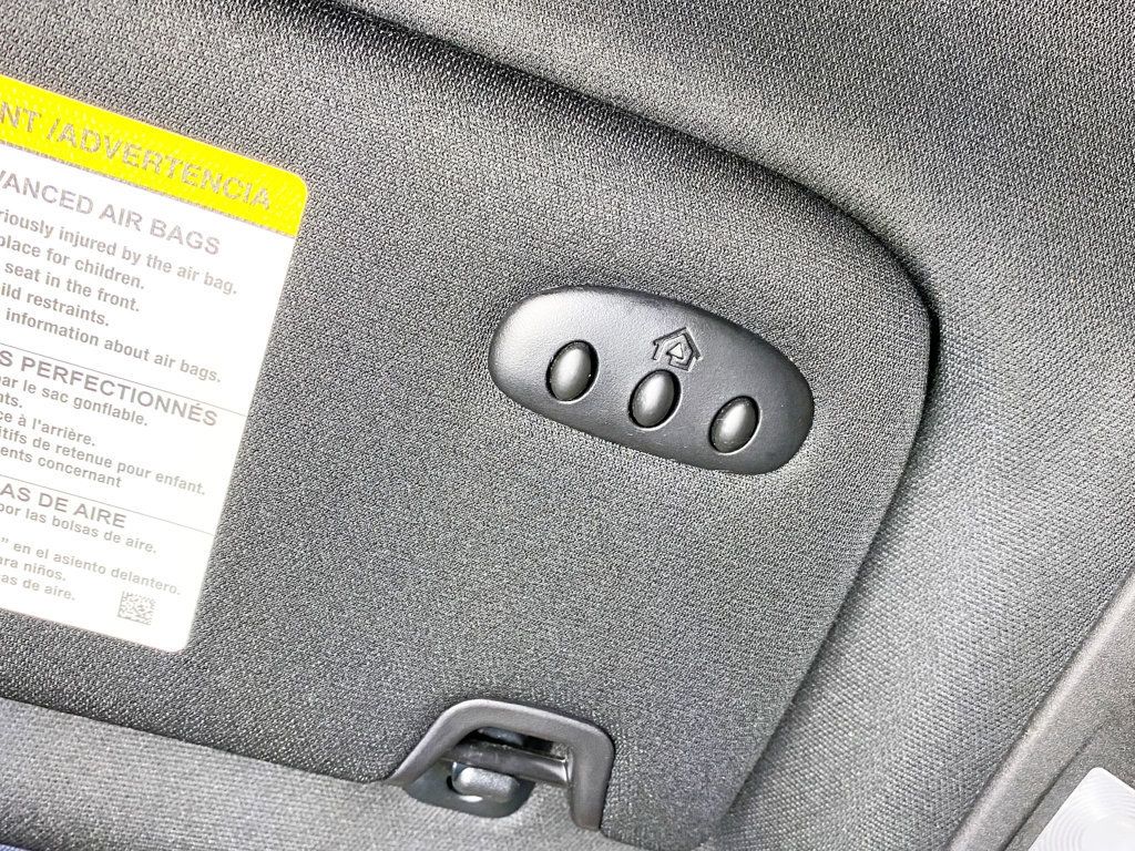 2016 Lincoln MKX AWD 4dr Reserve - 22971230 - 42