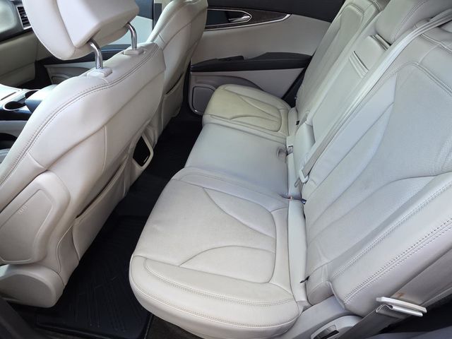 2016 Lincoln MKX FWD 4dr Reserve - 23092217 - 9