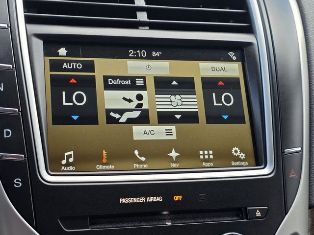 2016 Lincoln MKX FWD 4dr Reserve - 23092217 - 17