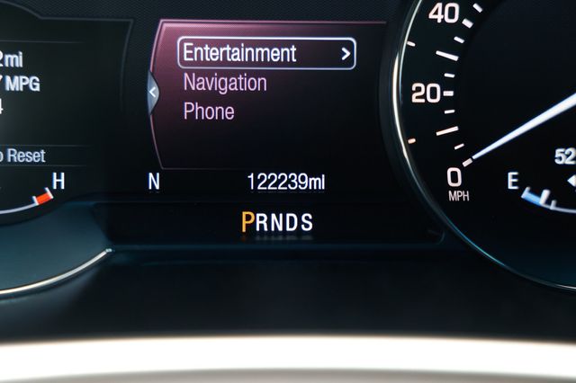 2016 Lincoln MKX FWD 4dr Reserve - 23050022 - 50