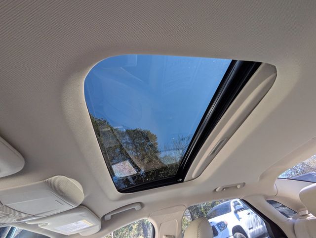 2016 Lincoln MKZ 4dr Sedan AWD - 22974339 - 19