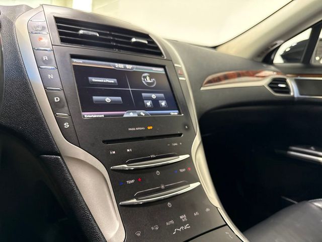 2016 Lincoln MKZ 4dr Sedan FWD - 23074851 - 17