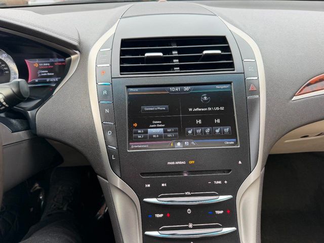 2016 Lincoln MKZ 4dr Sedan Hybrid FWD - 22962845 - 38