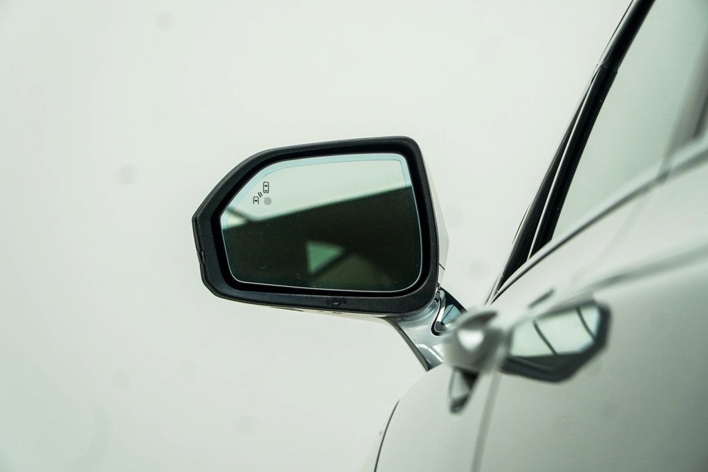Lincoln MKZ photo 15