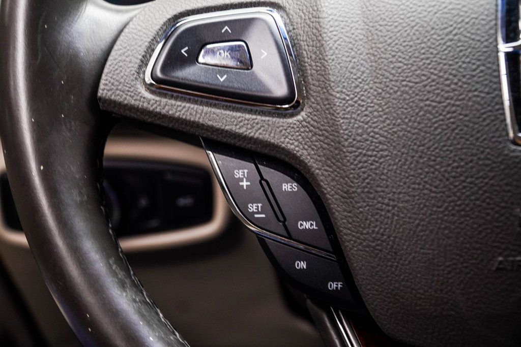 Lincoln MKZ photo 29