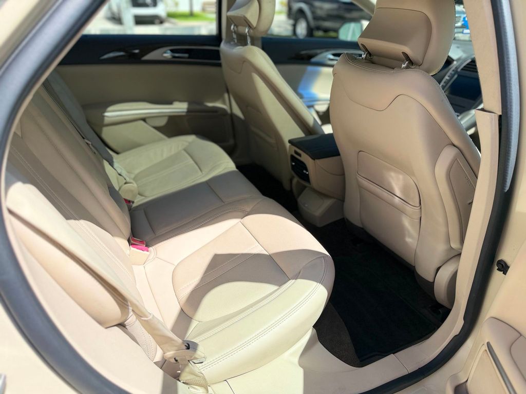 2016 Lincoln MKZ 4dr Sedan Hybrid FWD 1 Owner - 23012519 - 44