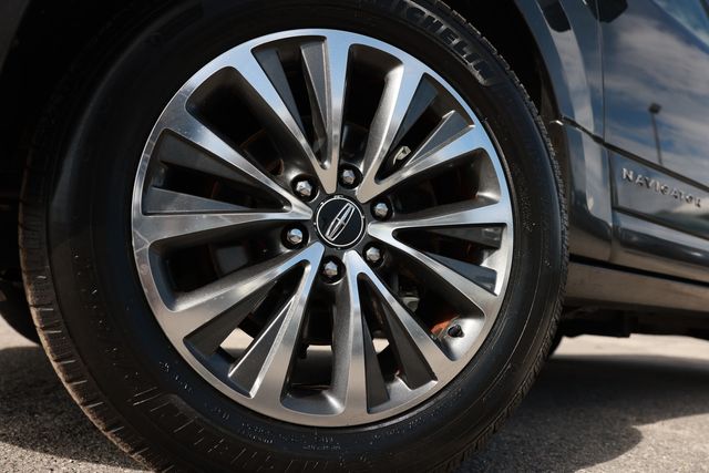 2016 Lincoln Navigator 2WD 4dr Select - 23032662 - 35