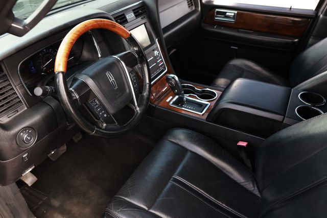 2016 Lincoln Navigator 2WD 4dr Select - 23032662 - 5