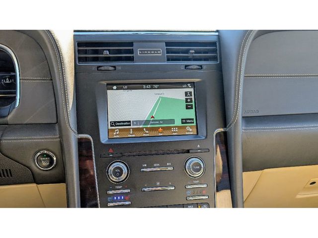 2016 Lincoln Navigator 4WD 4dr Reserve - 22983838 - 24