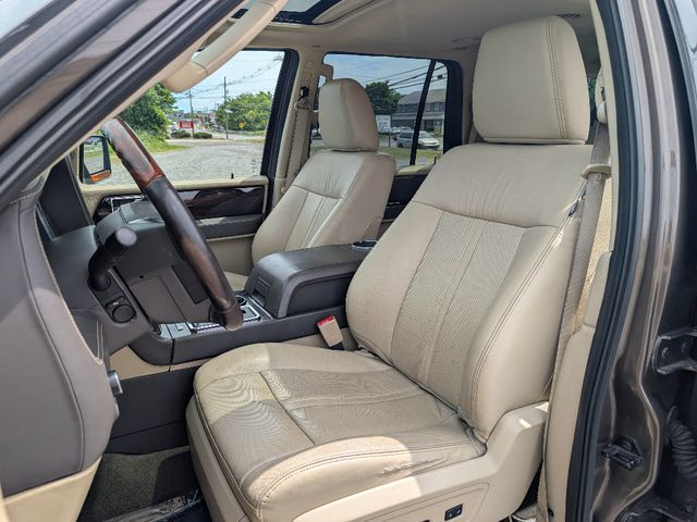 2016 Lincoln Navigator 4WD 4dr Reserve - 23044633 - 13