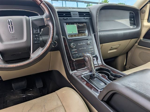 2016 Lincoln Navigator 4WD 4dr Reserve - 23044633 - 23