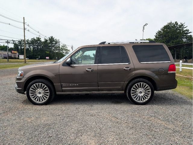 2016 Lincoln Navigator 4WD 4dr Reserve - 23044633 - 8