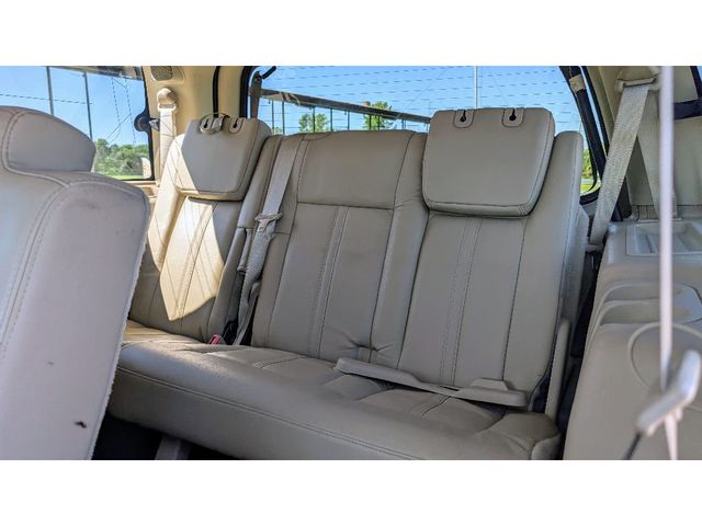 2016 Lincoln Navigator 4WD 4dr Reserve - 22959621 - 17