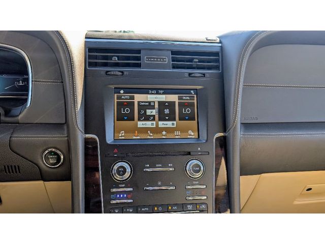 2016 Lincoln Navigator 4WD 4dr Reserve - 22959621 - 21