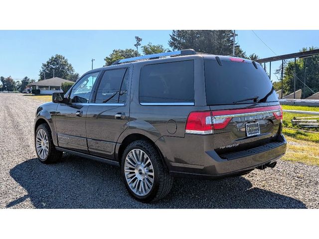 2016 Lincoln Navigator 4WD 4dr Reserve - 22959621 - 4