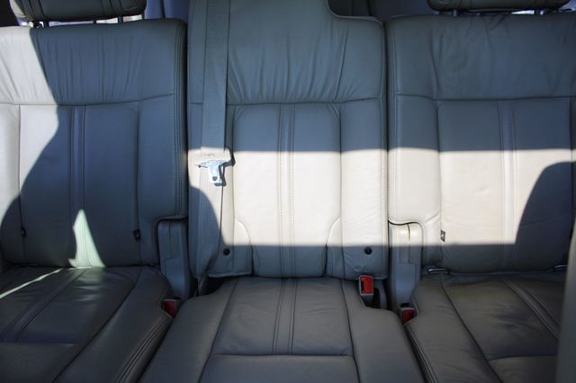 2016 Lincoln Navigator 4WD 4dr Select - 22942105 - 18