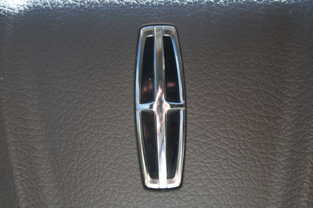 2016 Lincoln Navigator 4WD 4dr Select - 22942105 - 26