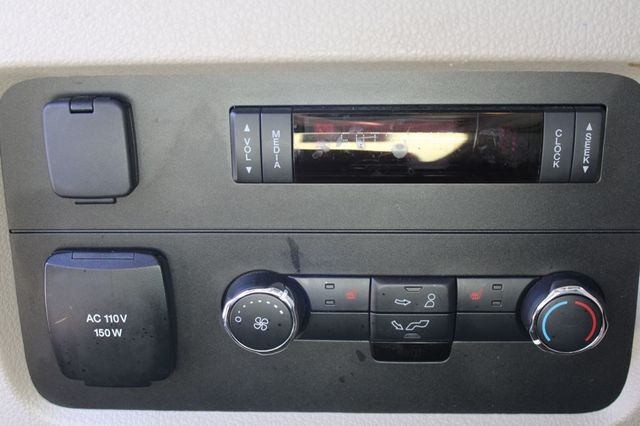 2016 Lincoln Navigator 4WD 4dr Select - 22942105 - 31