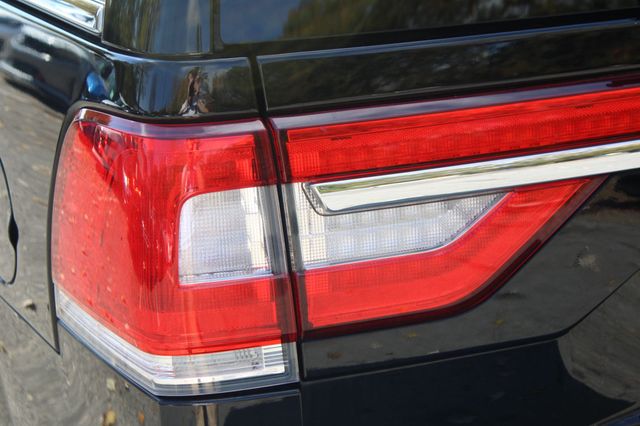 2016 Lincoln Navigator 4WD 4dr Select - 22942105 - 36