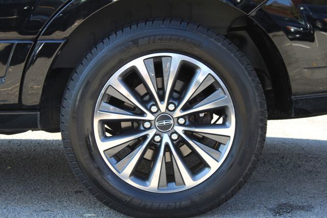 2016 Lincoln Navigator 4WD 4dr Select - 22942105 - 40