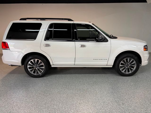 2016 Lincoln Navigator 4WD 4dr Select - 23046035 - 1
