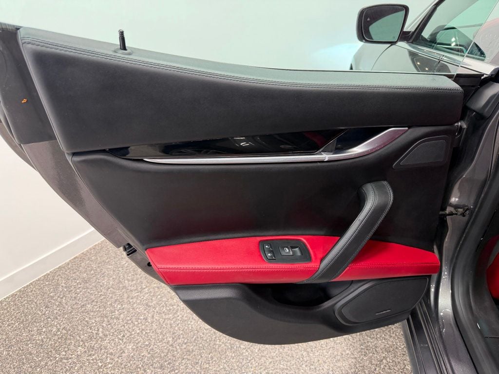 2016 Maserati Ghibli 4dr Sedan S Q4 - 23012682 - 25