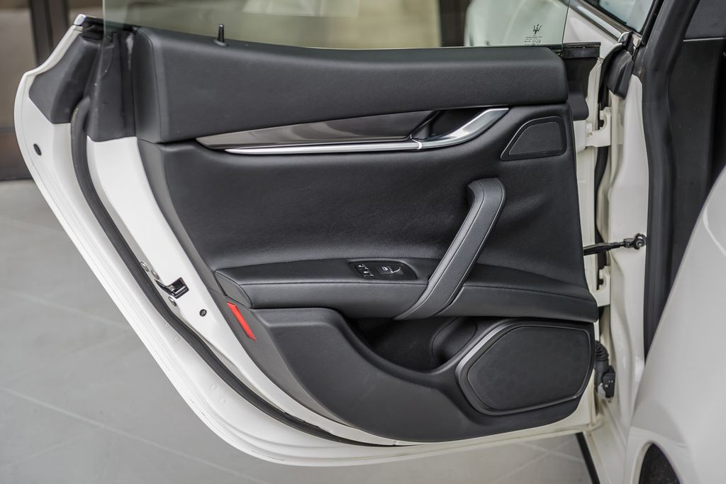 2016 Maserati Ghibli GHIBLI - GREAT MILES - VERY CLEAN - NAV - BACKUP CAM - BLUETOOTH - 23072591 - 48