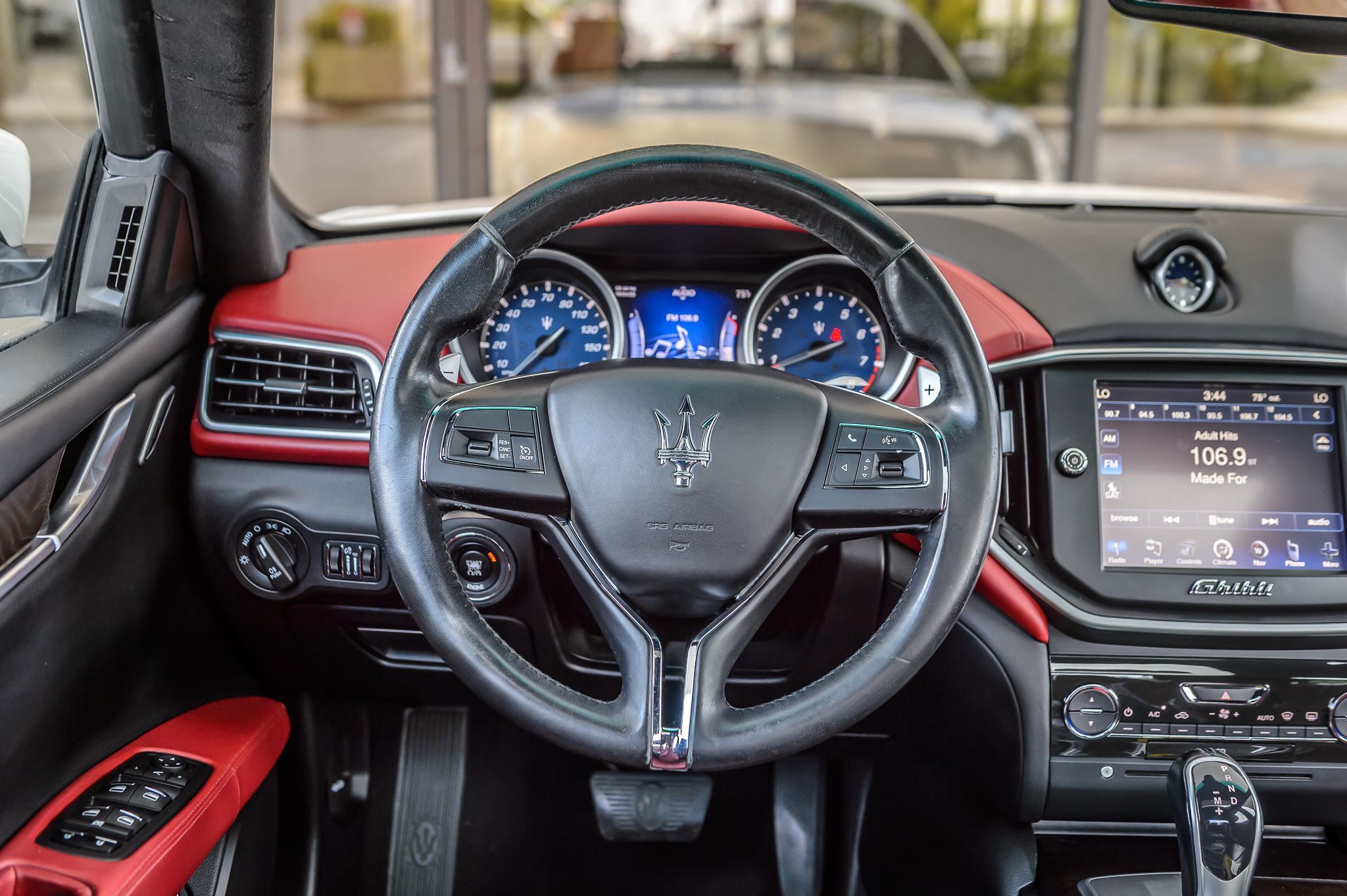 2016 Maserati Ghibli photo 27