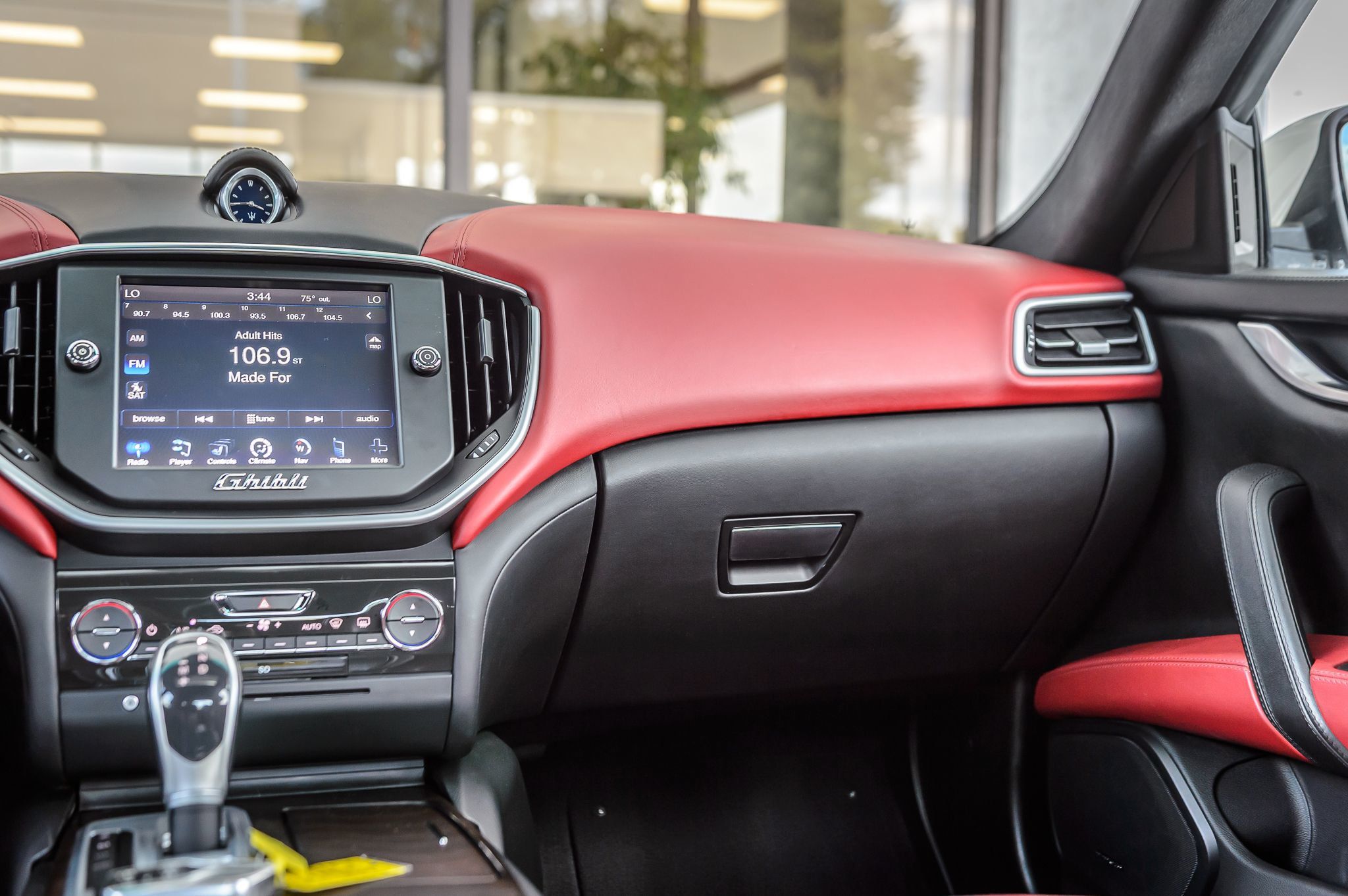 2016 Maserati Ghibli photo 33