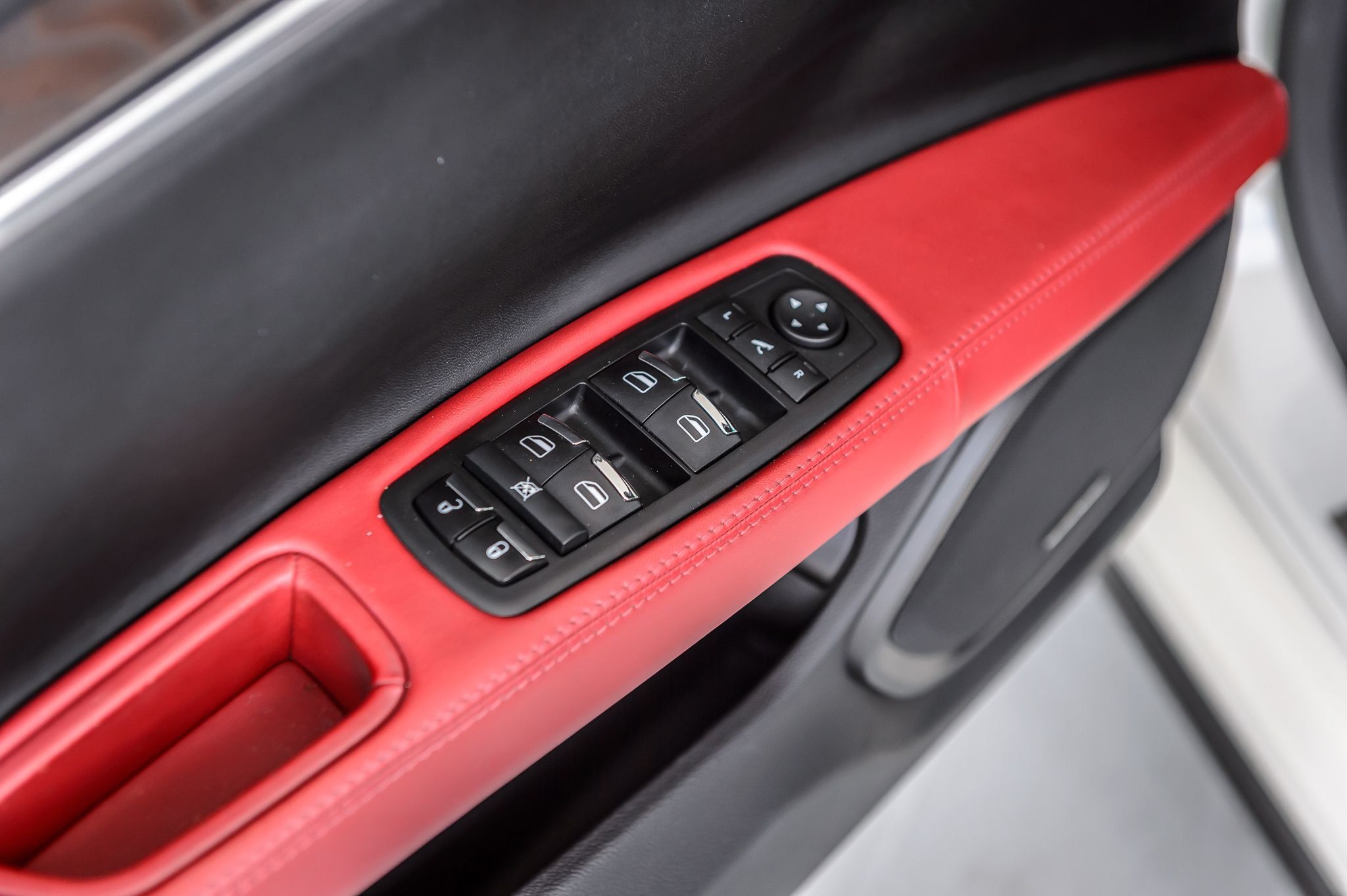 2016 Maserati Ghibli photo 47