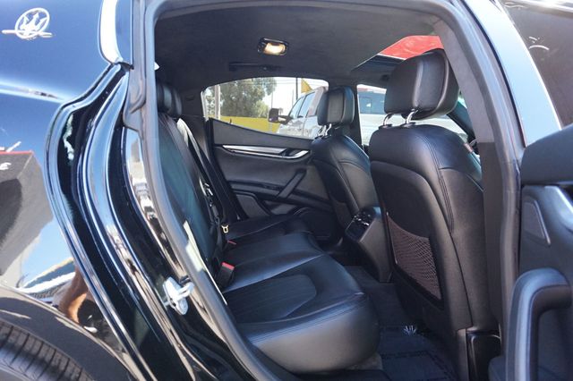 2016 Maserati Ghibli SUPER LOW MILES, PREMIUM WHEELS, LEATHER SEATS, MOON ROOF - 23099579 - 17