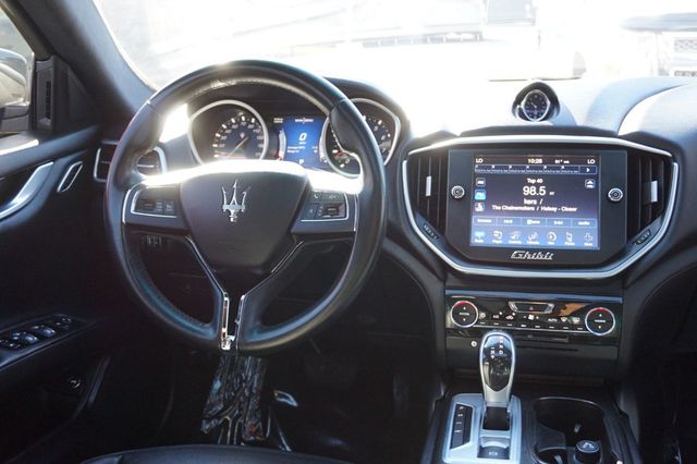 2016 Maserati Ghibli SUPER LOW MILES, PREMIUM WHEELS, LEATHER SEATS, MOON ROOF - 23099579 - 40