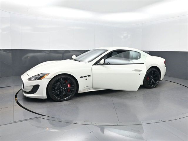 2016 Maserati GranTurismo 2dr Coupe Sport - 22987325 - 31