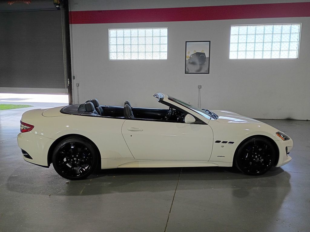2016 Maserati GranTurismo Convertible 2dr Sport Clean Carfax Florida Car - 23081657 - 9