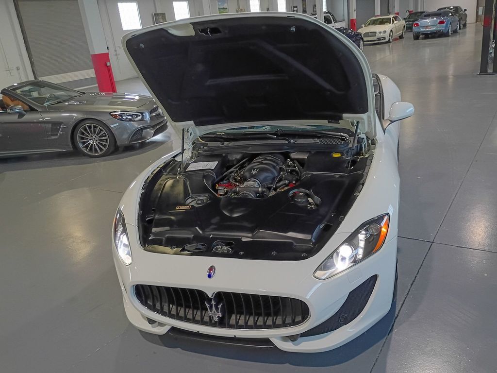 2016 Maserati GranTurismo Convertible 2dr Sport Clean Carfax Florida Car - 23081657 - 38