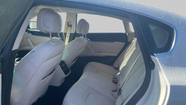 2016 Maserati Quattroporte 4dr Sedan S - 23031708 - 18