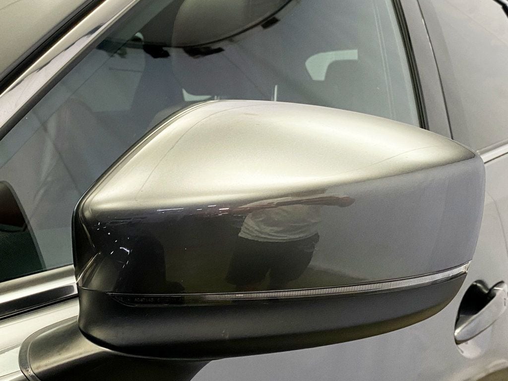 2016 Mazda CX-9 Signature photo 13