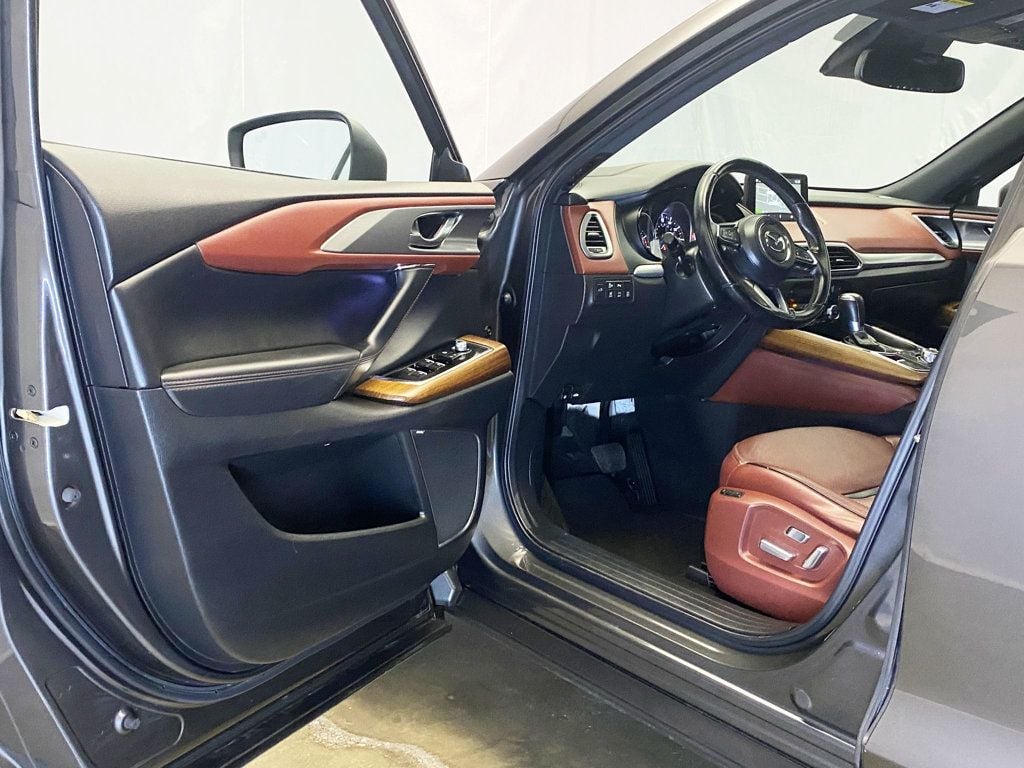 2016 Mazda CX-9 Signature photo 18