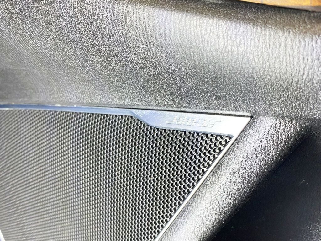 2016 Mazda CX-9 Signature photo 39