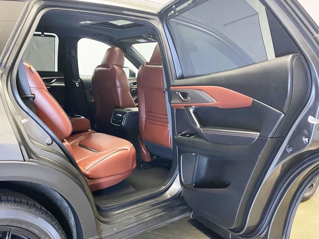 2016 Mazda CX-9 Signature photo 45